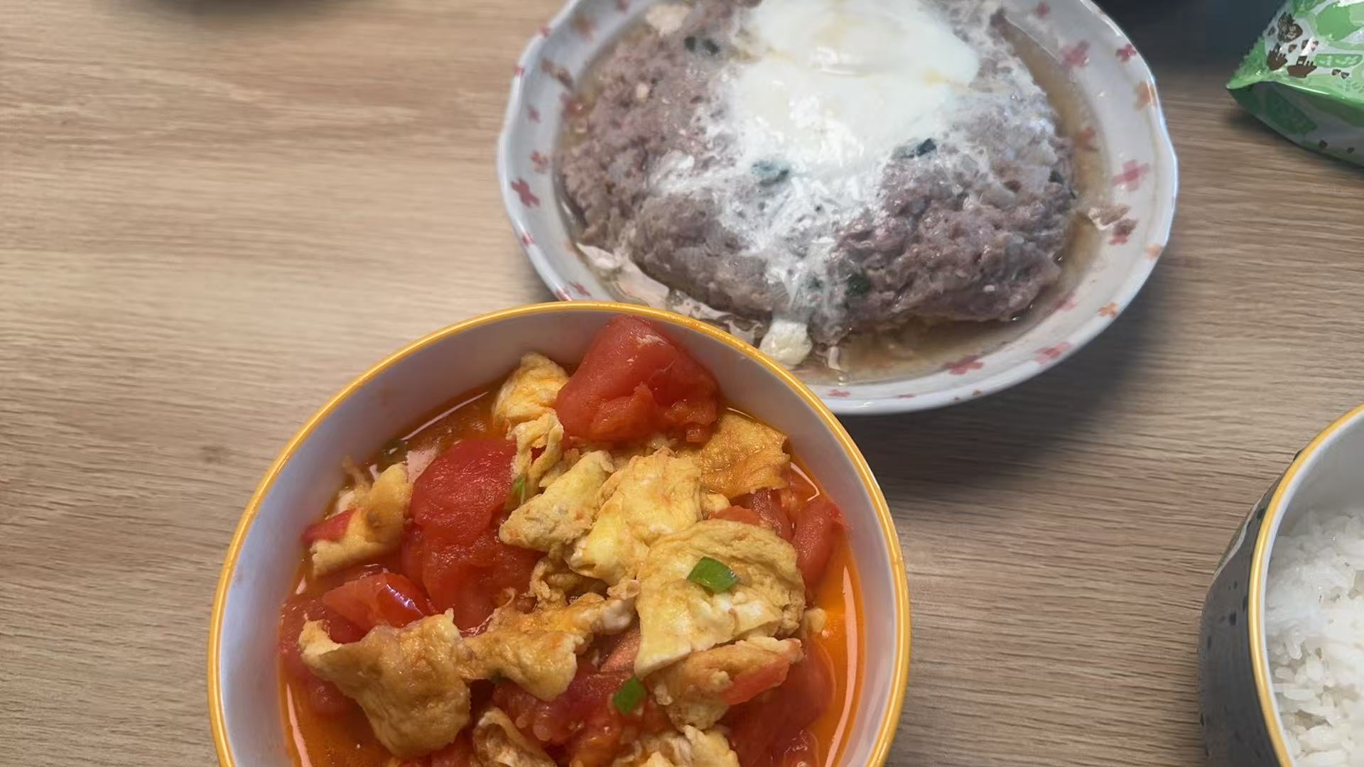 Tomato eggs with rice